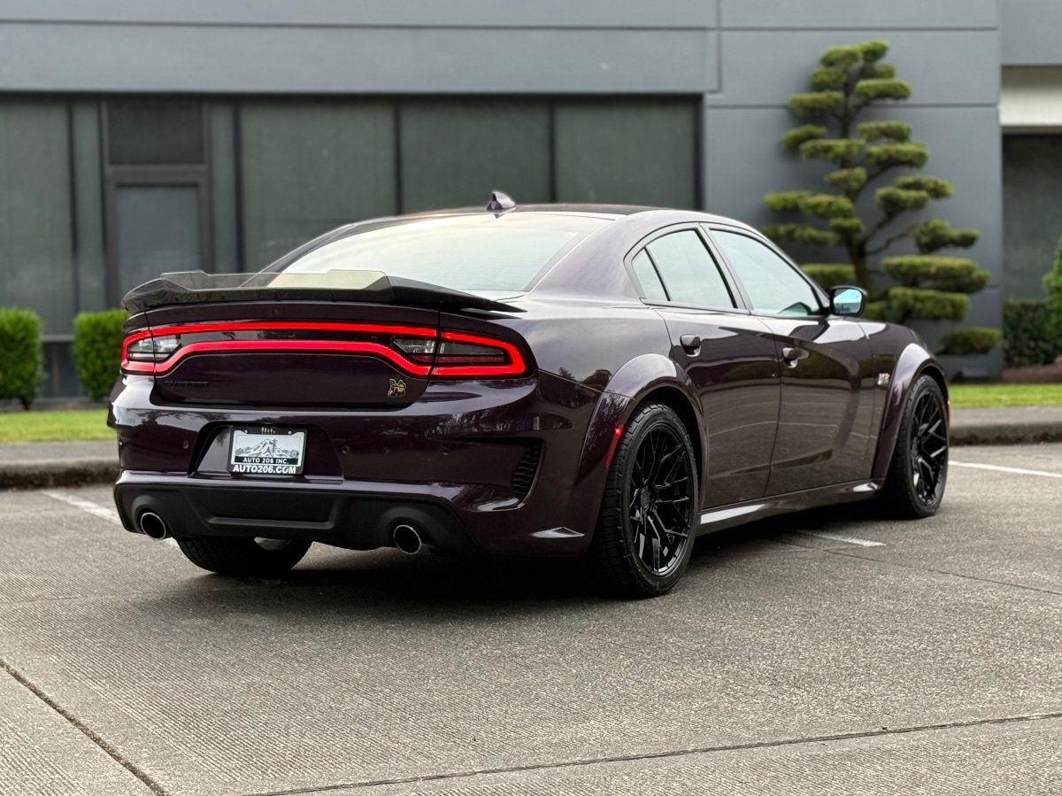 Used 2022 Dodge Charger Scat Pack RWD image 3