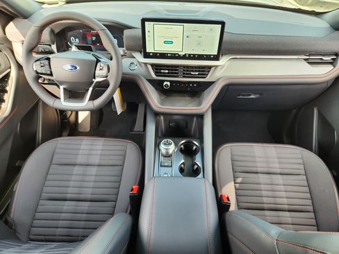 New 2026 Ford Explorer ST-Line w/ ST-Line Street Pack RWD image 20