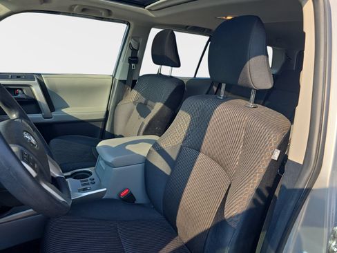 Used 2013 Toyota 4Runner SR5 w/ Convenience Pkg AWD/4WD image 10