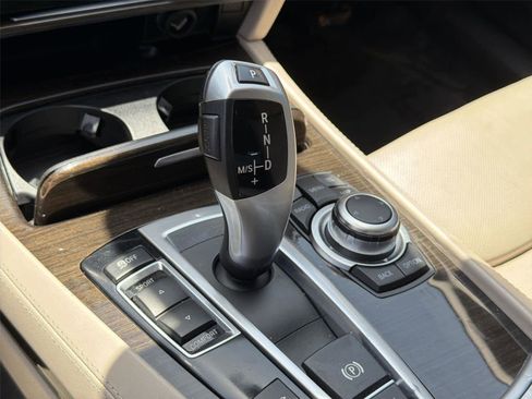 Used 2012 BMW 750Li RWD image 19