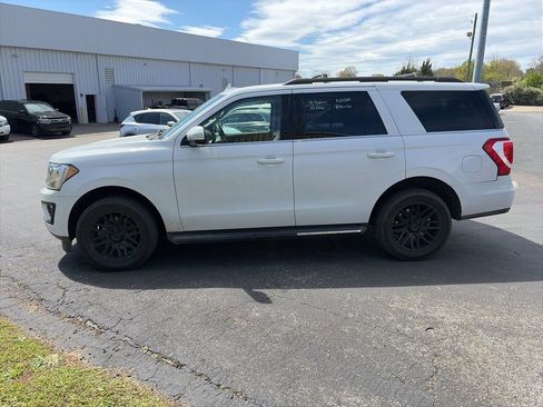 Used 2020 Ford Expedition XLT w/ Equipment Group 202A image 4