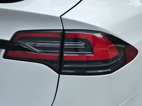 Used 2022 Tesla Model X AWD/4WD image 30