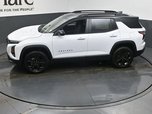 New 2026 Chevrolet Equinox LT w/ Midnight Edition FWD image 36