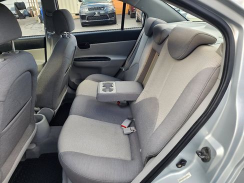 Used 2007 Hyundai Accent GLS image 21