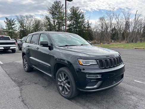 Used 2018 Jeep Grand Cherokee High Altitude image 3