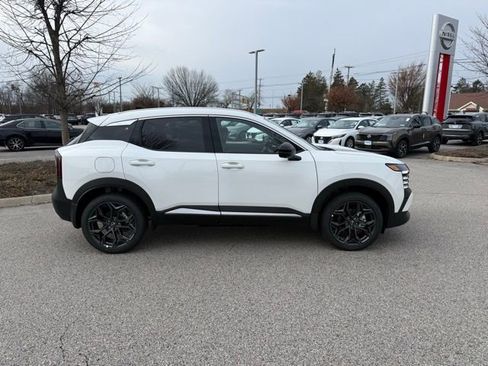 New 2026 Nissan Kicks SR w/ SR Premium Package image 4