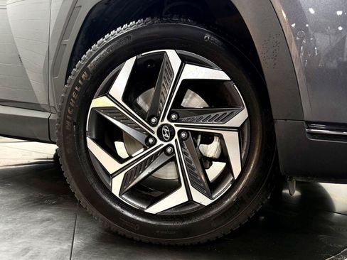 Used 2022 Hyundai Tucson Limited AWD/4WD image 11
