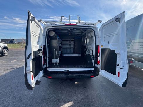 Used 2015 Ford Transit 250 130 Low Roof RWD image 10