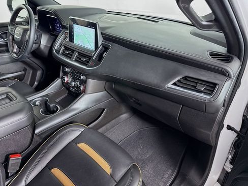 Used 2023 GMC Yukon AT4 w/ Technology Package image 30