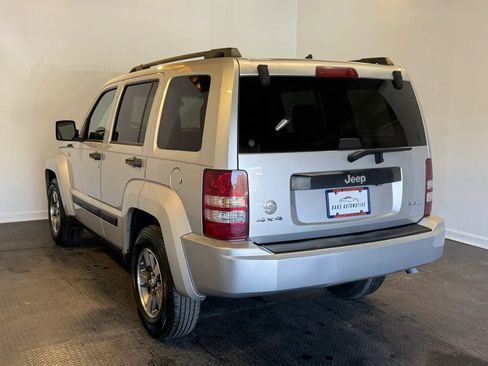 Used 2008 Jeep Liberty Sport w/ Popular Equipment Group AWD/4WD image 4