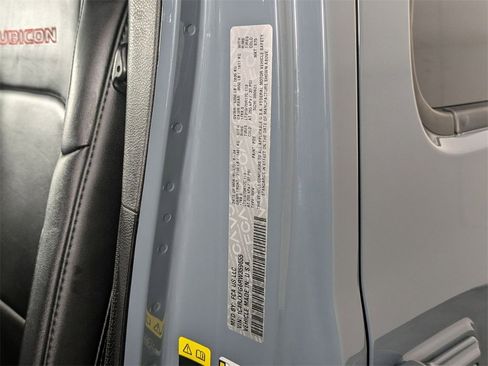 Certified 2024 Jeep Wrangler Unlimited Rubicon image 34