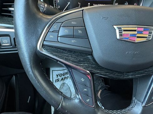 Used 2021 Cadillac XT5 Premium Luxury AWD/4WD image 3