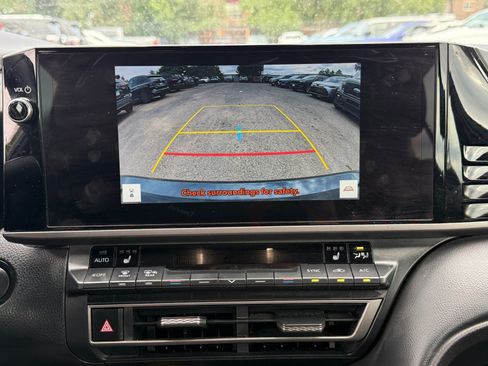 Used 2025 Toyota Camry XSE FWD image 27