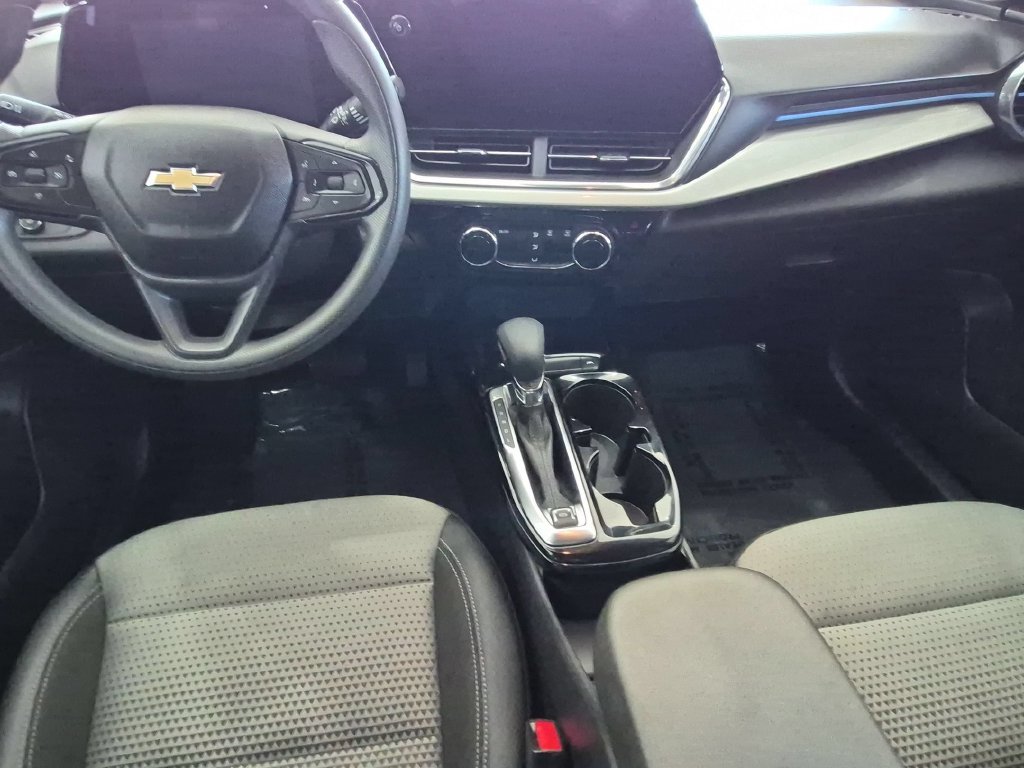 Used 2026 Chevrolet Trax LT FWD image 22