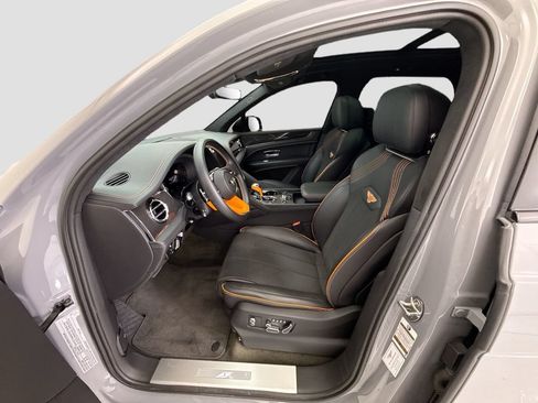 Certified 2023 Bentley Bentayga AWD/4WD image 18