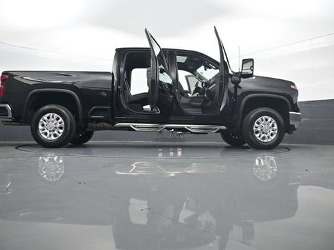 Used 2024 Chevrolet Silverado 2500 LTZ w/ LTZ Convenience Package AWD/4WD image 33
