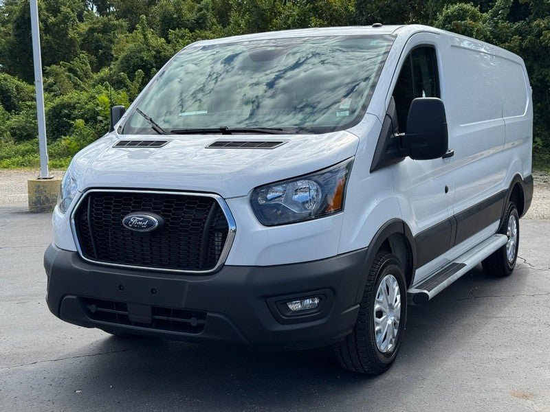 Used 2025 Ford Transit 250 Low Roof w/ Exterior Upgrade Package RWD image 8
