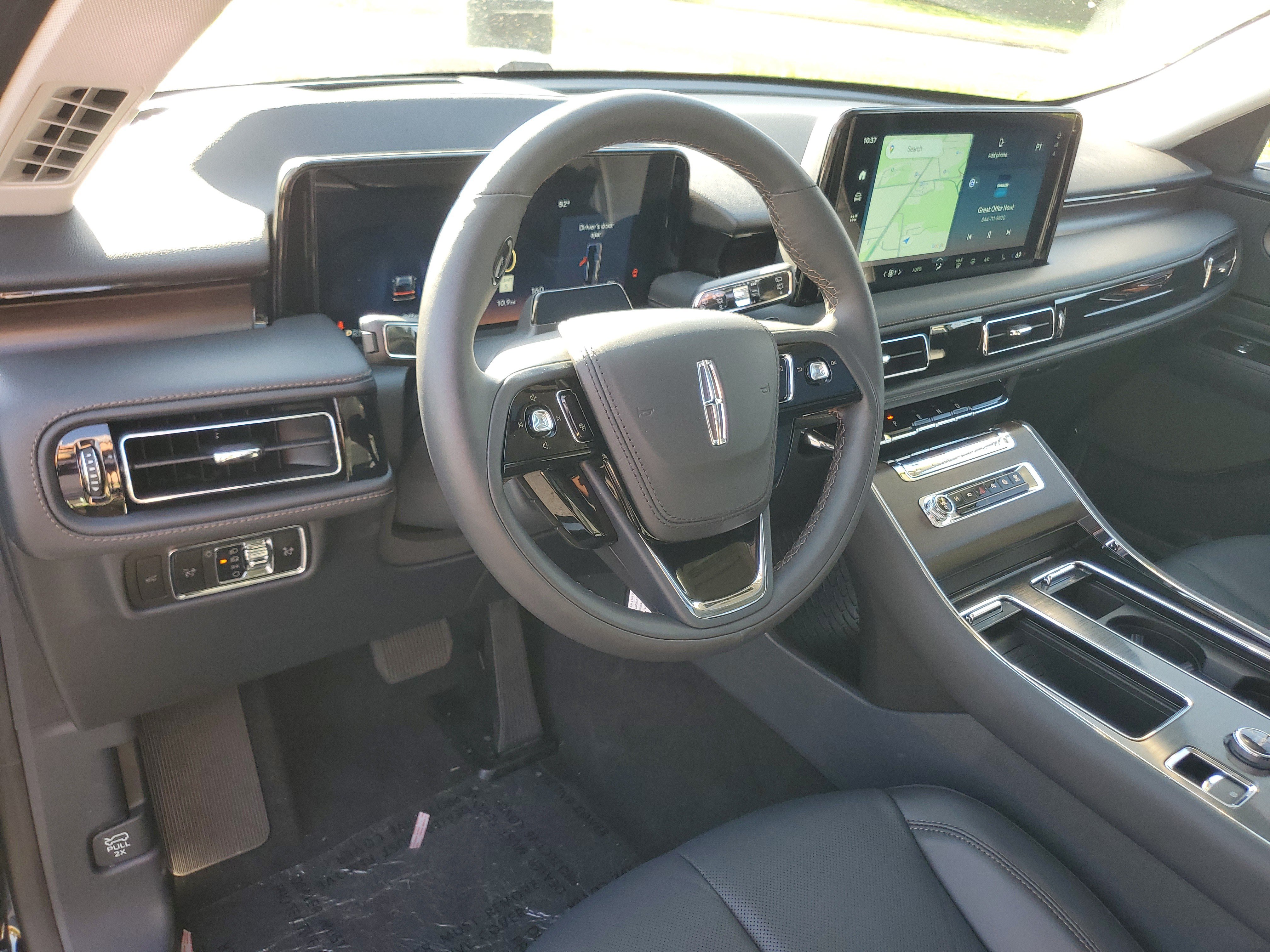 New 2027 Lincoln Aviator Reserve w/ Jet Appearance Package AWD/4WD image 12