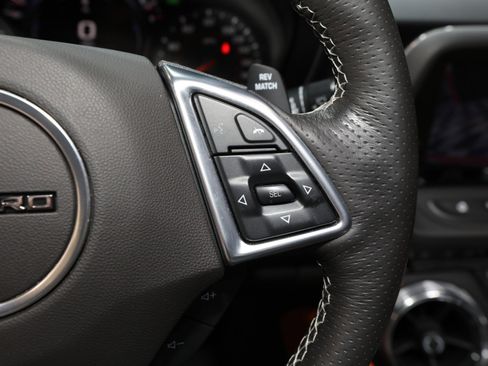 Used 2020 Chevrolet Camaro SS image 70