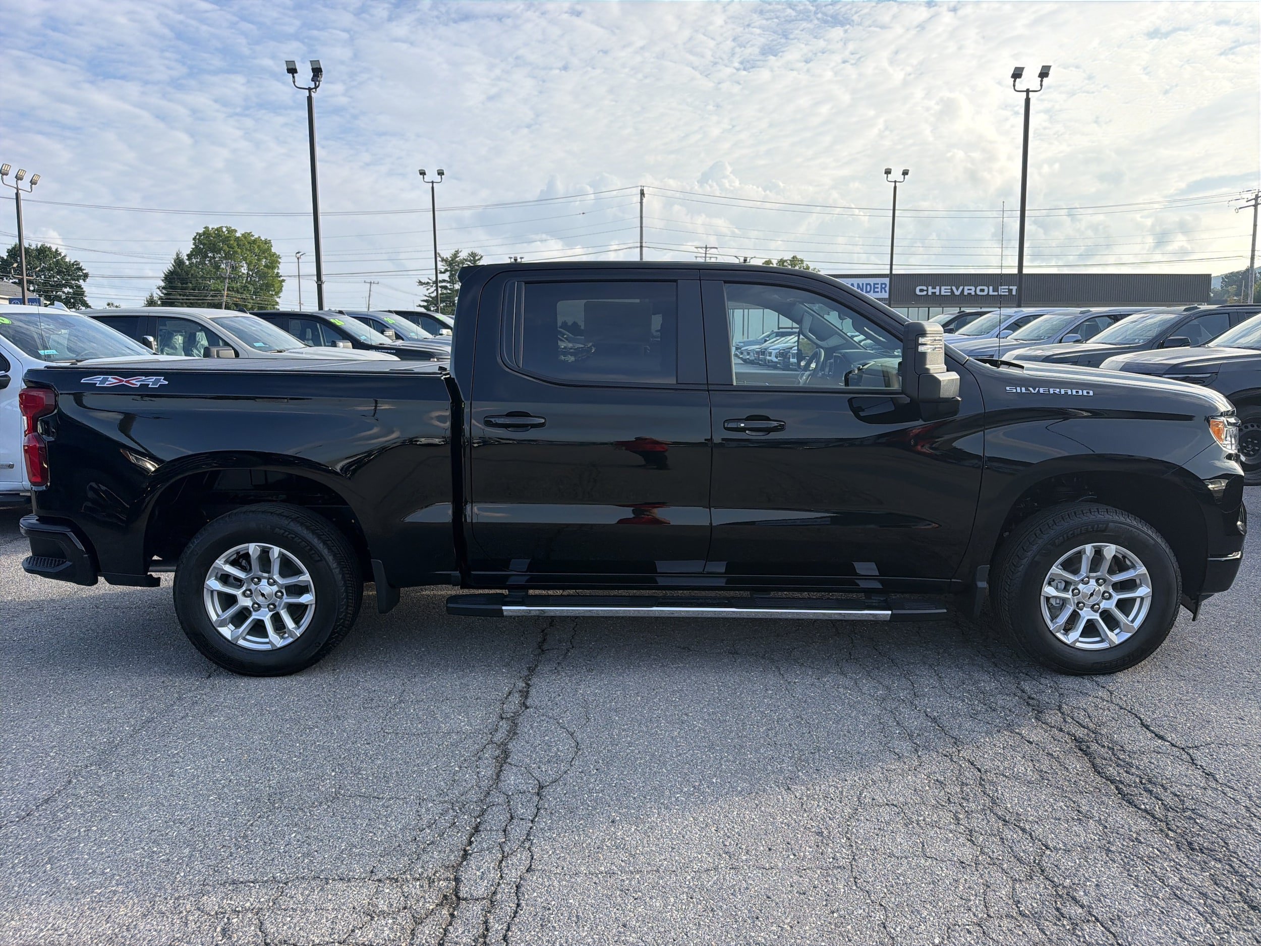 New 2026 Chevrolet Silverado 1500 RST w/ Convenience Package II AWD/4WD image 2