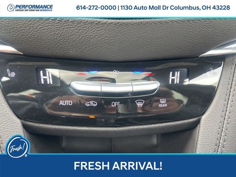 Used 2025 Cadillac XT5 Premium Luxury w/ Technology Package AWD/4WD image 23