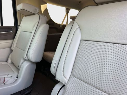 Certified 2021 GMC Yukon XL Denali image 12