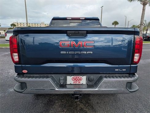 Used 2021 GMC Sierra 1500 SLE w/ Preferred Package image 4