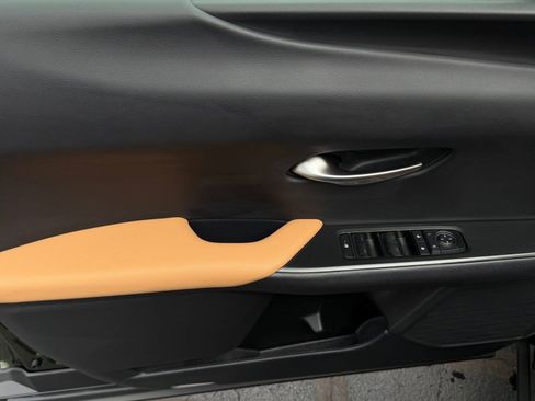 New 2026 Lexus UX 300h AWD image 13