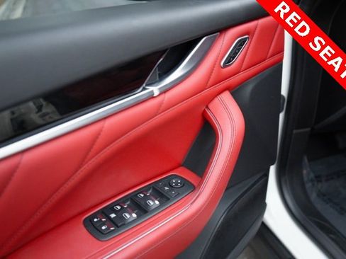 Used 2022 Maserati Levante GT image 21