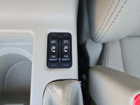 Used 2015 Subaru Crosstrek 2.0i Limited image 24