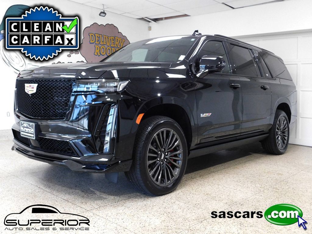 Used 2024 Cadillac Escalade ESV V w/ LPO, Floor Liner Package AWD/4WD image 1