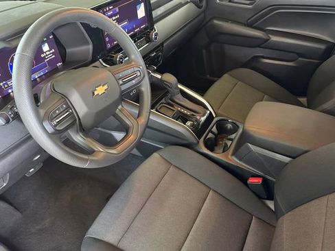 Used 2026 Chevrolet Colorado W/T w/ Advanced Trailering Package RWD image 10