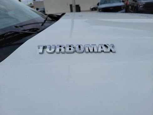 Used 2024 Chevrolet Silverado 1500 Custom RWD image 29
