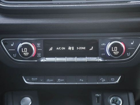 Used 2023 Audi Q5 2.0T Premium Plus AWD/4WD image 13
