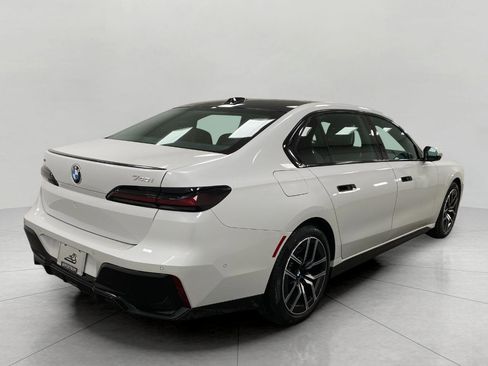 Certified 2025 BMW 740i xDrive image 3
