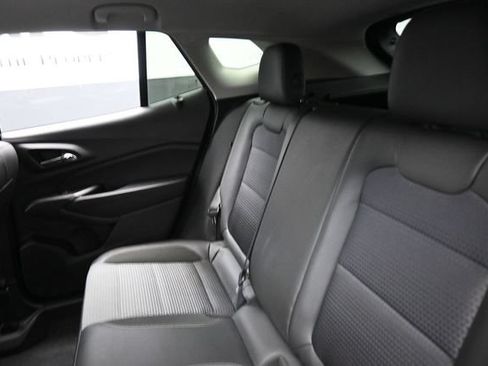 Used 2025 Chevrolet Trax LT FWD image 20