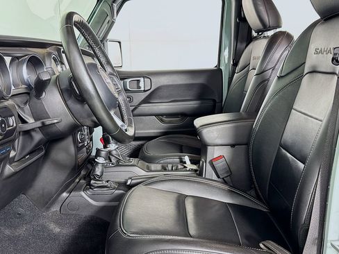 Used 2023 Jeep Wrangler Unlimited Sahara w/ Cold Weather Group image 12