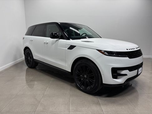 Used 2024 Land Rover Range Rover Sport SE AWD/4WD image 5