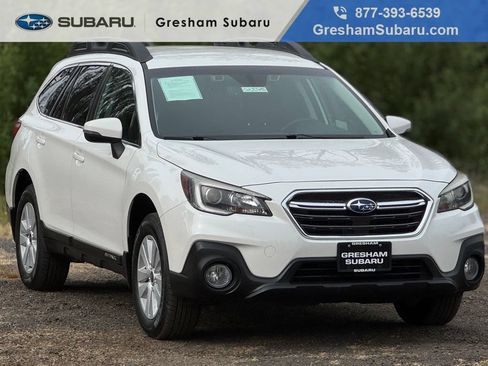 Used 2019 Subaru Outback 2.5i Premium AWD/4WD image 1