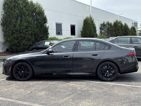 Used 2026 BMW 550e xDrive w/ Executive Package AWD/4WD image 8