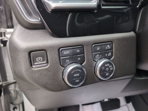 Used 2022 GMC Sierra 1500 SLT w/ SLT Premium Plus Package AWD/4WD image 20
