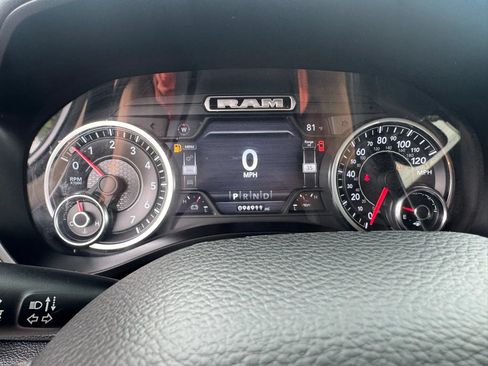 Used 2019 RAM 1500 Big Horn AWD/4WD image 27