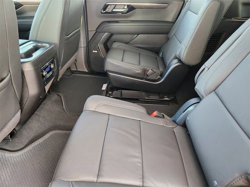 New 2026 Chevrolet Suburban LT w/ Comfort Package image 19