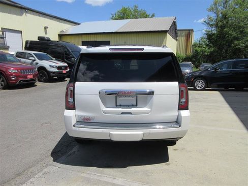 Used 2016 GMC Yukon Denali w/ Open Road Package AWD/4WD image 4