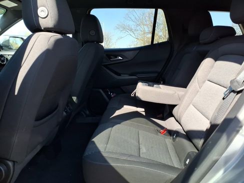 Used 2025 Chevrolet Equinox LT FWD image 7
