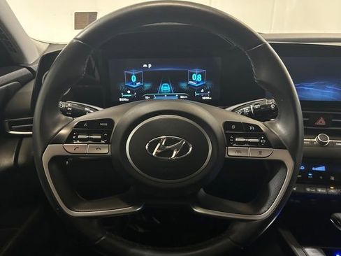 Used 2023 Hyundai Elantra SEL w/ Convenience Package image 19