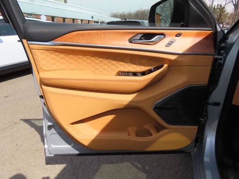 Used 2021 Jeep Grand Cherokee L Summit image 20