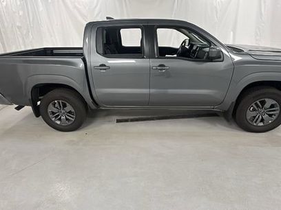 New 2026 Nissan Frontier SV w/ SV Convenience Package