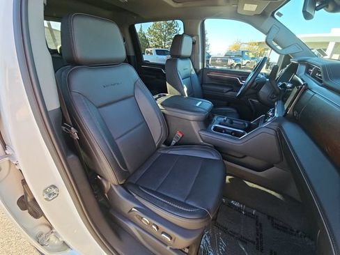 Used 2025 GMC Sierra 2500 Denali AWD/4WD image 19