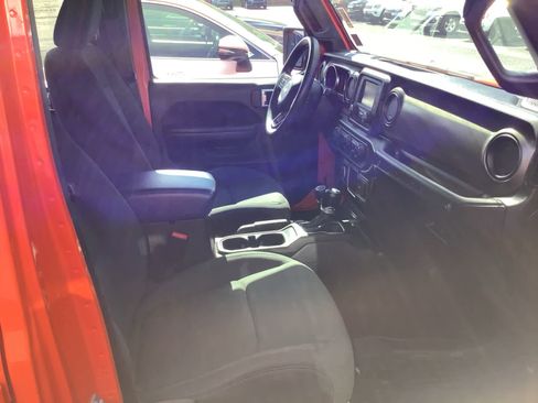 Used 2018 Jeep Wrangler Unlimited Sport image 8